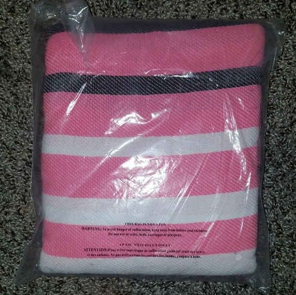 BUNDLE SALE- New  victoria secret beach blanket - Picture 2 of 3